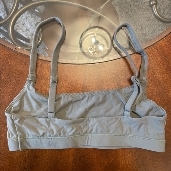 SKIMS FITS EVERYBODY SCOOP NECK BRA - Picture 3 of 4